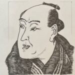 1798-1861を生きた浮世絵師。初世歌川豊国の門人となり水滸伝豪傑百八人之一箇の錦絵として役者絵シリーズが好評となり一躍、武者絵の国芳と称された。風景画、美人画、役者絵、花鳥画、武者絵、風刺画、戯画、版本の挿絵、肉筆画など作域は広範に活動。その中で天保の改革時に現した風刺画を描き日本における風刺画の第一人者とされている。門人に月岡芳年。