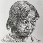 1903-1987を生きた小説家でありエッセイスト。文豪森鷗外の長女として、父の溺愛を受けて育つ。仏英和高等女学校卒業後、フランス文学者山田珠樹と結婚し渡仏、滞欧中に父の死を知る。二度の離婚を経て、戦後は世田谷で独居生活を送りながら室生犀星に師事し文筆に専心。1957(昭和32)年、父森鴎外を回想したエッセイ集「父の帽子」で日本エッセイスト・クラブ賞を受賞。その後、同性愛をテーマとした「恋人たちの森(1961)」、父への想いをテーマとした「甘い蜜の部屋(1965~75)」など幻想的で耽美な世界を描く作品を発表。独特の文体と世界観から放つ作風は、昭和文学に色濃く刻まれている。