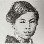 1903-1930を生きた童謡詩人。高等女学校卒業後、兄弟で文芸サロンを始め、1923(大正12)年、「みすゞ」名で「童話」「婦人倶楽部」などの雑誌に投稿し掲載され、西條八十に認められる。「お魚」など、自然や小さな命に寄り添う作品は、優しさとわかりやすさが特徴の詩風で人気を博したが、夫の束縛や病苦により断筆を余儀なくされ、娘の親権をめぐる絶望の末、1930(昭和5)年、26歳で自死。没後半世紀を経て約500編の遺稿が整理され、1984(昭和59)年に「金子みすゞ全集」として刊行を機に改めて評価され、今では教科書や合唱曲にも取り上げられるなど、日本を代表する童謡詩人として広く親しまれている。本名は金子テル。