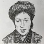 1884-1945を生きた小説家。日本女子大学校国文科を中退後、幸田露伴に師事し、1903(明治36)年に「露分衣」を発表。女優として舞台に立つ時期もあったが、夫の勧めで1911(明治44)年に大阪朝日新聞懸賞小説「あきらめ」で一等当選し文壇に登場。以後、「木乃伊の口紅(1913)」「炮烙の刑(1914)」など、鋭敏で豊かな官能感覚と、複雑な女性心理を描く作品は人気を博した。破天荒な生活、そしてスキャンダラスな恋愛や海外生活を送るも、女性の自立や愛の相克をテーマにした作品で、近代文学に新風を吹き込んだ。その人生を瀬戸内晴美(のちの寂照)が描いた「田村俊子(1961)」は第一回田村俊子賞を受賞している。本名は佐藤とし。