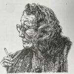 1909-2002を生きた歌人。佐佐木信綱に師事した父に影響を受け、若山牧水の勧めにより「心の花」に短歌を発表。その後モダニズムに向かうも、父などが影響を受けた1936(昭和11)年の二・二六事件後は、この事件を題材にした。これらの作品は、第一歌集「魚歌(1940)」に収められている。戦後は、疎開先での暮らしなどを綴った「歌のゆくへ(1953)」、夫と母の介護を綴った「ひたくれなゐ(1976)」などを発表し、現代短歌に大きな足跡を残す。1997(平成9)年には、宮中御歌会始の召人をつとめた。