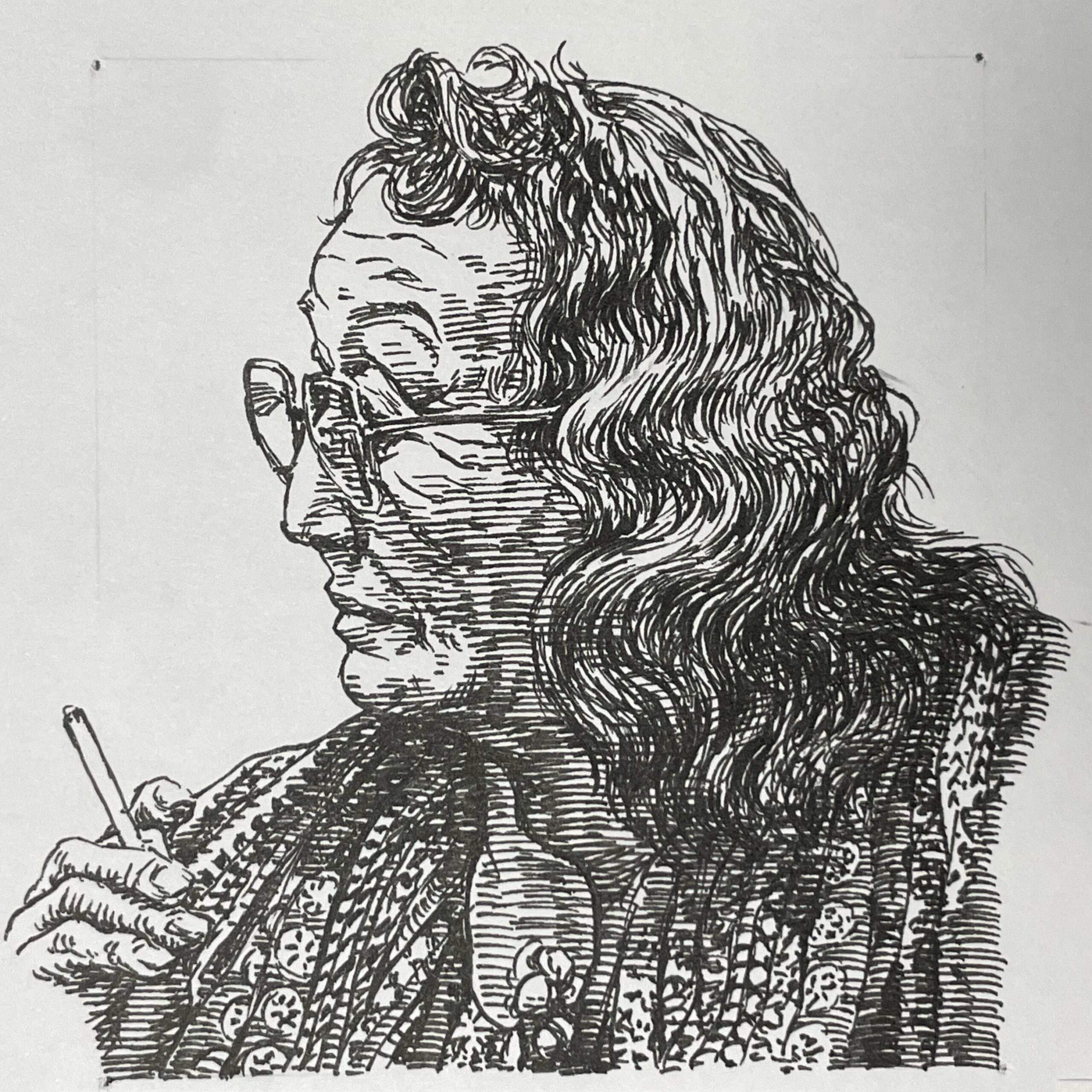 1909-2002を生きた歌人。佐佐木信綱に師事した父に影響を受け、若山牧水の勧めにより「心の花」に短歌を発表。その後モダニズムに向かうも、父などが影響を受けた1936(昭和11)年の二・二六事件後は、この事件を題材にした。これらの作品は、第一歌集「魚歌(1940)」に収められている。戦後は、疎開先での暮らしなどを綴った「歌のゆくへ(1953)」、夫と母の介護を綴った「ひたくれなゐ(1976)」などを発表し、現代短歌に大きな足跡を残す。1997(平成9)年には、宮中御歌会始の召人をつとめた。